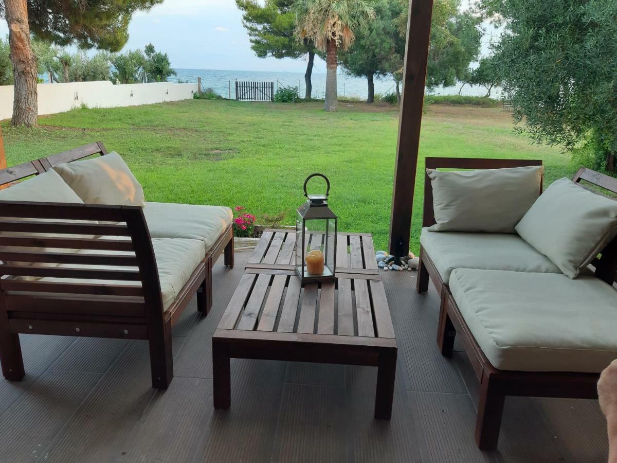 Seafront Villa Joan Nea Skioni Luaran gambar