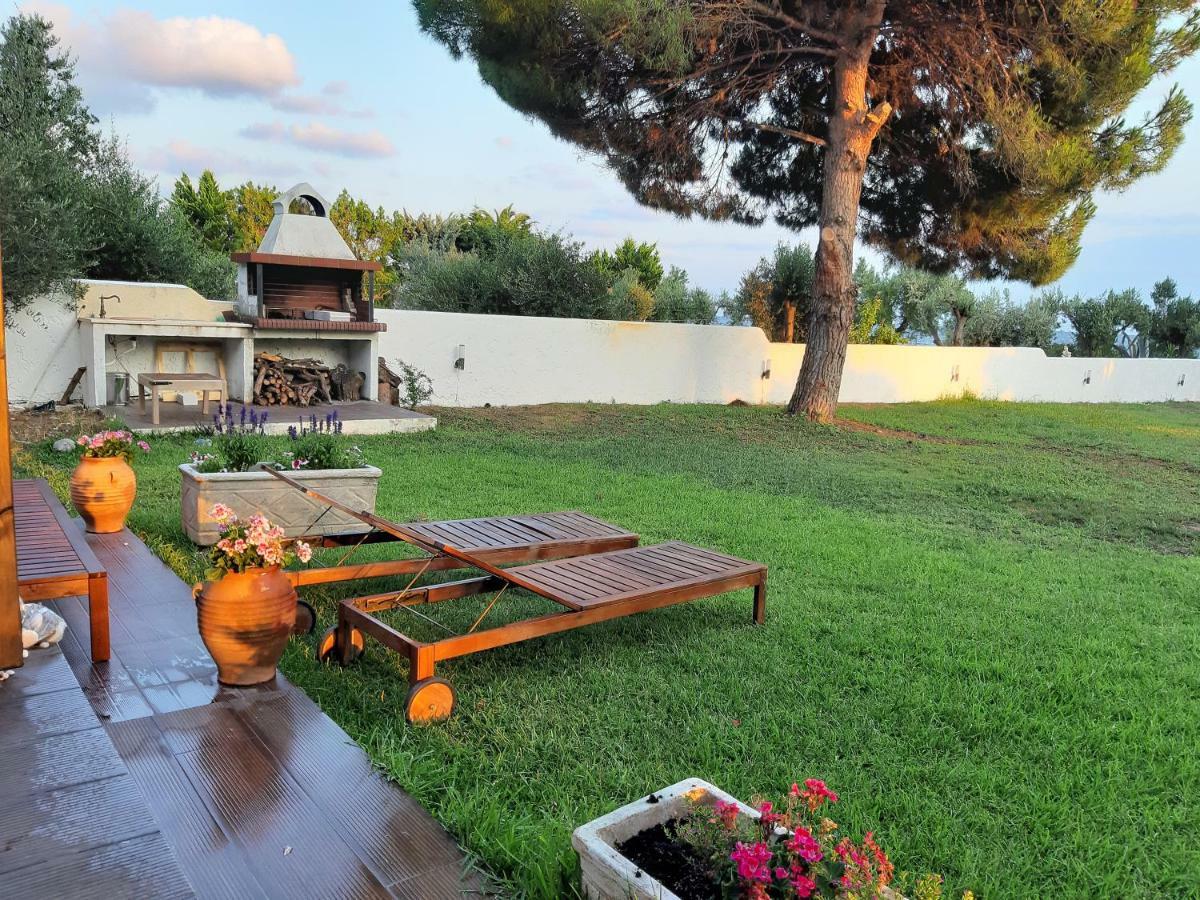 Seafront Villa Joan Nea Skioni Luaran gambar
